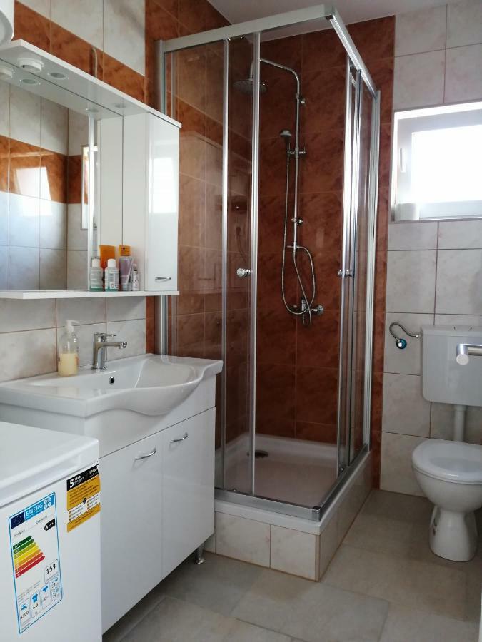 Kuca Za Odmor Postonjski Maslenica Esterno foto